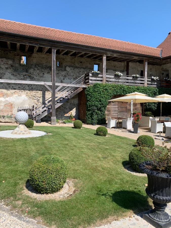 Hotel Le Chateau De Vuissens Esterno foto